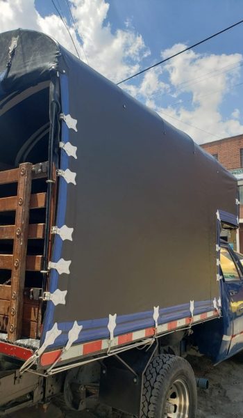 Carpa Camioneta estacas